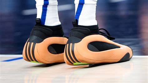 PHOTOS: James Harden sneakers through the years 